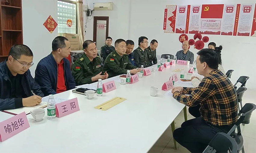 佛山军分区政委、禅城区委常委领导一行莅临糖心LOGO浏览器观看调研指导工作